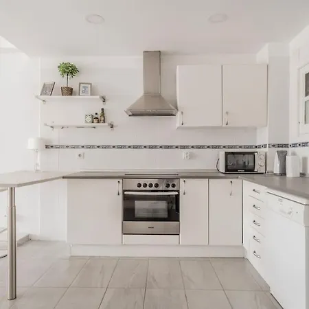 Apartment Marina Puerto Banus By Hostlovers