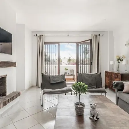 Apartment Marina Puerto Banus By Hostlovers *