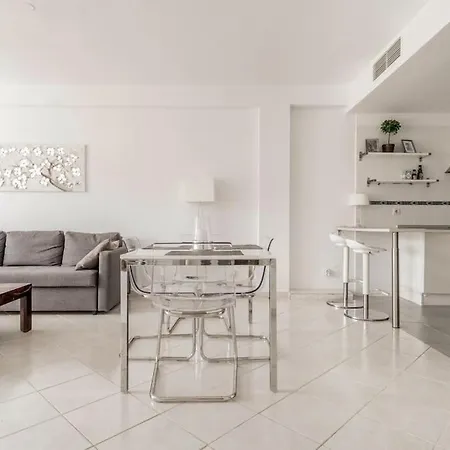 Marina Puerto Banus By Hostlovers